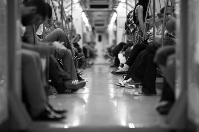 Mobilidade urbana no bolso: os apps que combinam ônibus, metrô, bike e carona para você chegar mais rápido
