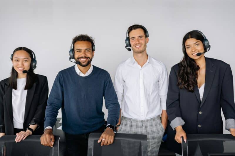 Chatbots de atendimento: por que algumas empresas acertam e outras irritam clientes com IA