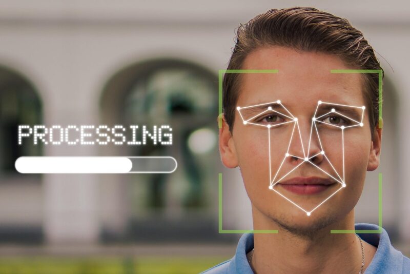 Deepfakes estão cada vez mais convincentes: aprenda a identificar vídeos e áudios falsos