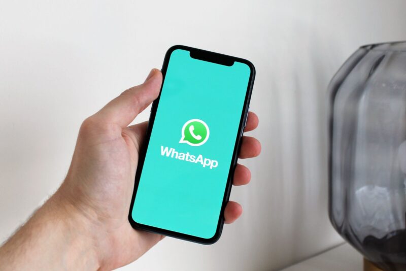 Golpes no WhatsApp: as 5 fraudes mais comuns no Brasil e como blindar sua conta